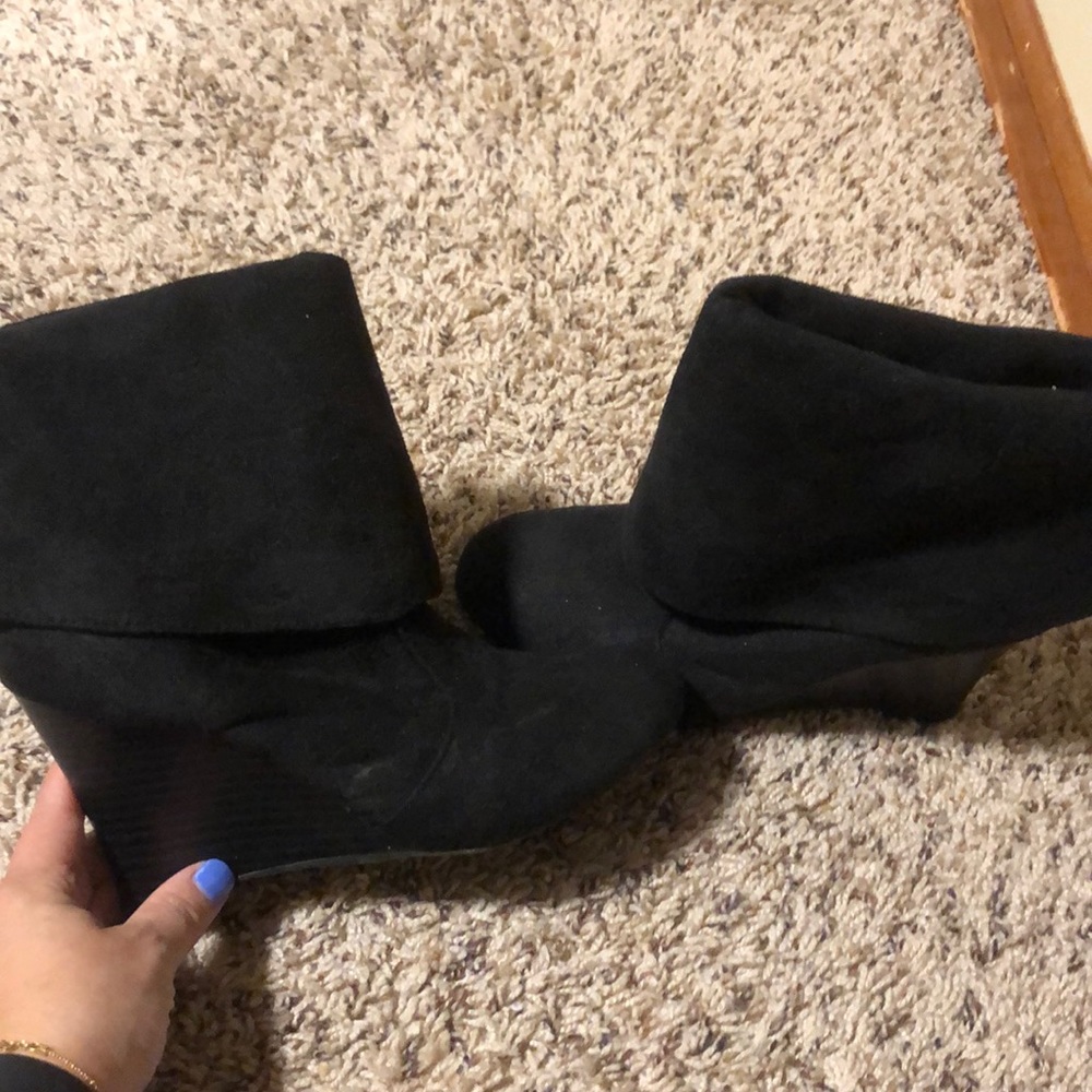 Black cuffed booties!